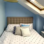 Luxe Cottage-style Retreat With Garden - Sleeps 12 * Bristol