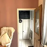 Luxe Cottage-style Retreat With Garden - Sleeps 12 Бристоль